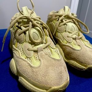 Yeezy 500 Size 6 Boys